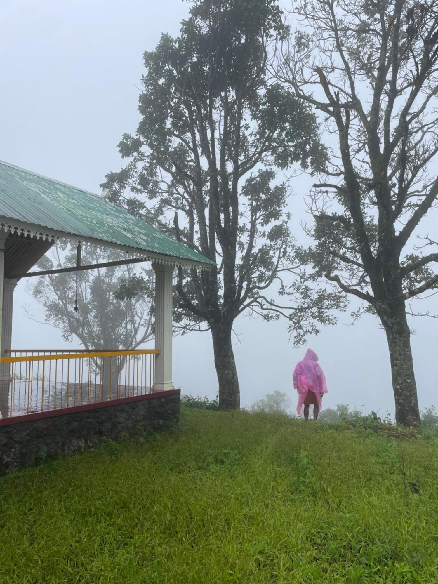 Thottom Stays Private Bungalow Munnar Esterno foto